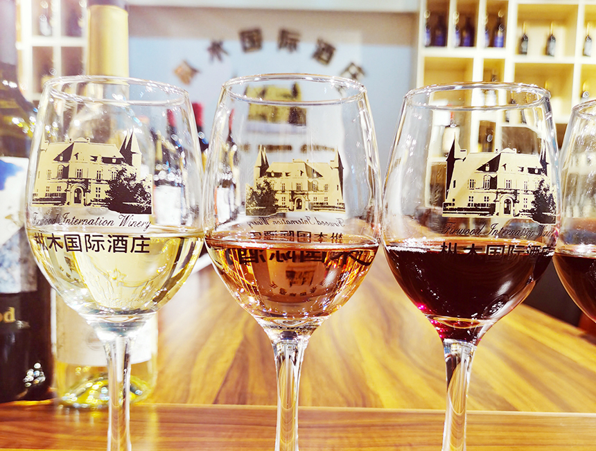 加強葡萄酒里添加的白蘭地是什么酒？